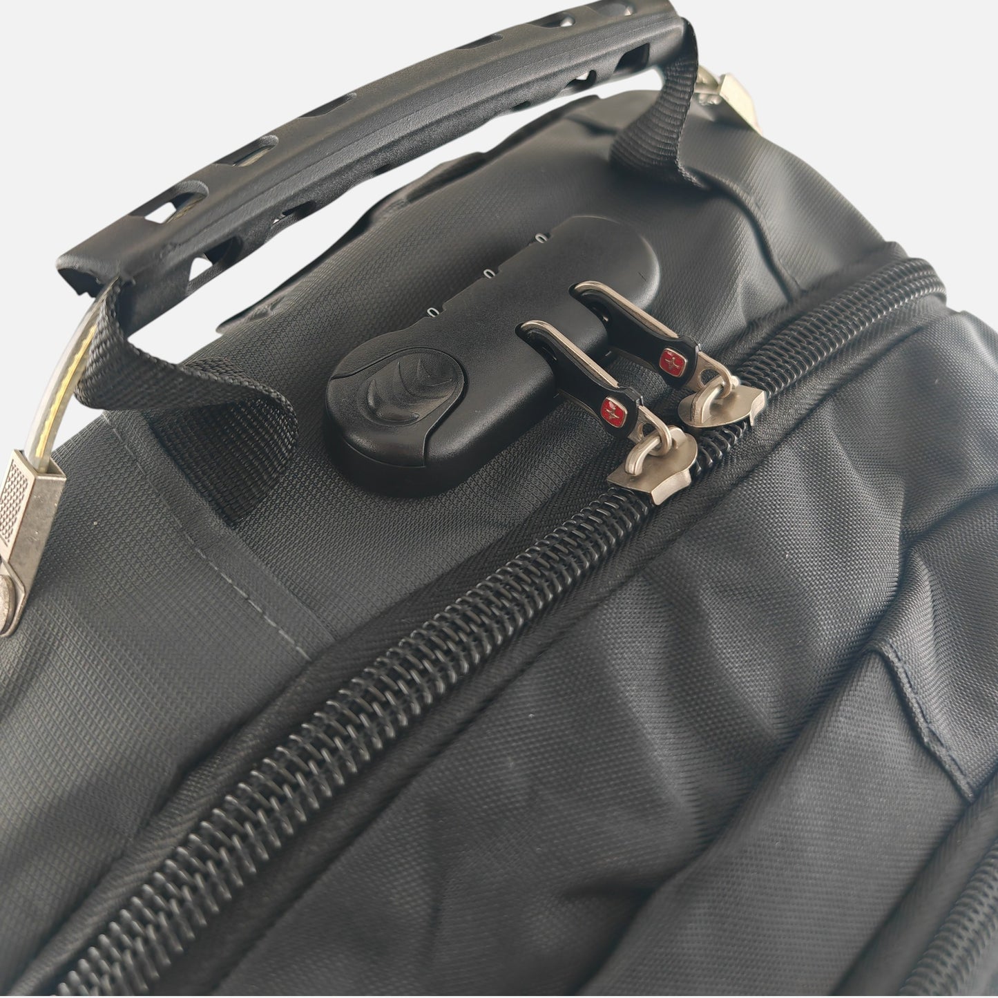 Раница за ежедневие и път 2022